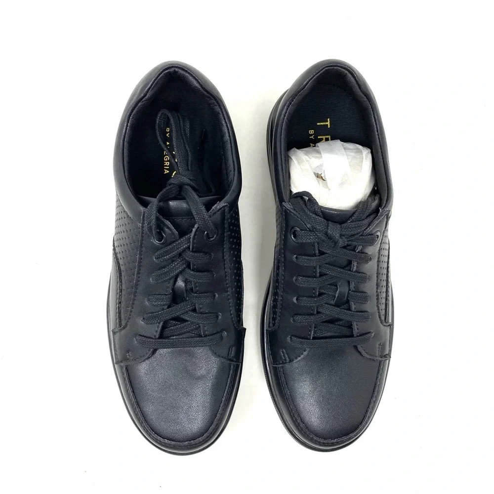 Traq by Alegria Black Low-Top Leather Athletic Sneaker